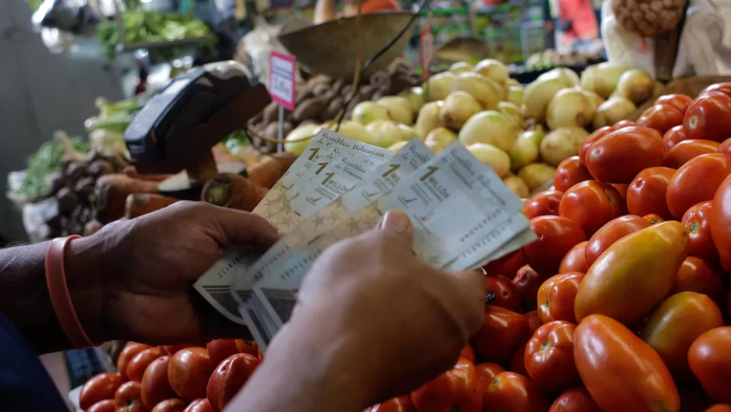 inflación economía mercado billetes dinero venezuela