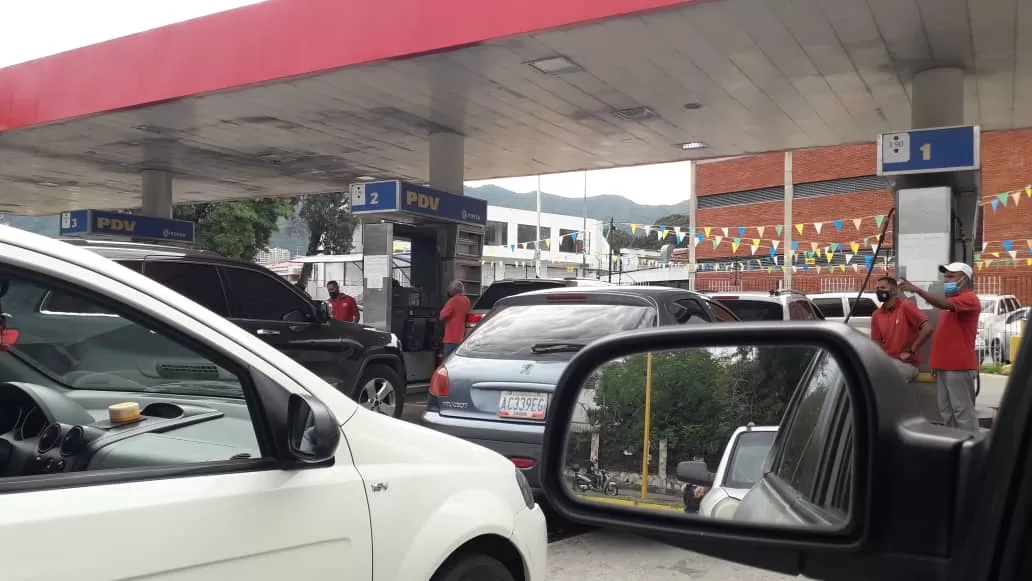 gasolina estación de servicio bomba