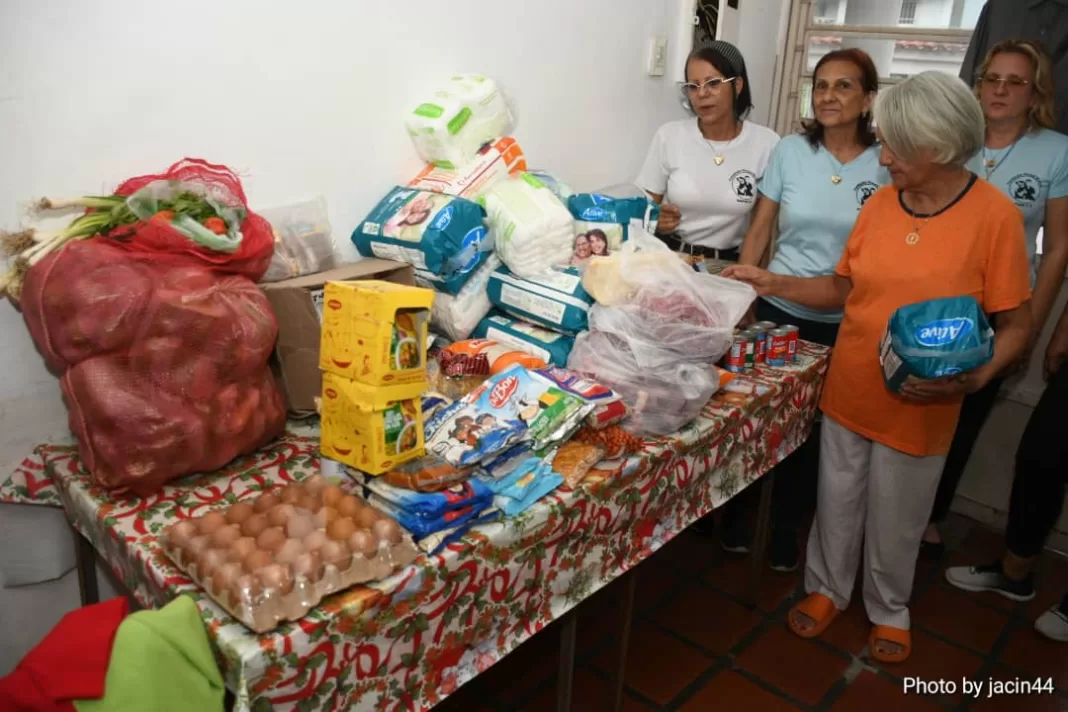 donativo personas mayores los caobos