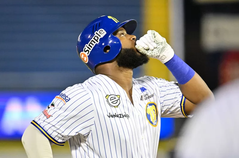 Navegantes del Magallanes se impusieron ante los Cardenales