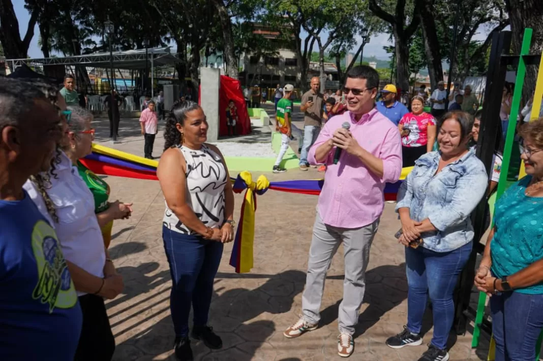 Alcalde Fuenmayor entregó la Plaza San Blas totalmente renovada