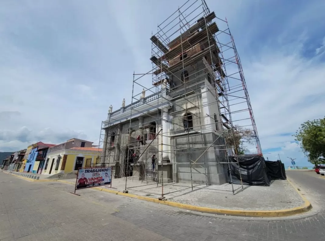 Iglesia Nuestra Señora de El Rosario en Puerto Cabello