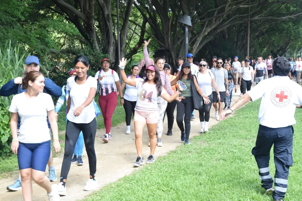 Caminata por la Salud Mental contó con más de 300 participantes