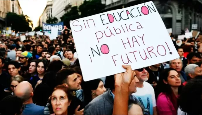 Conflicto universitario en Argentina por falta de financiamiento a la educación superior