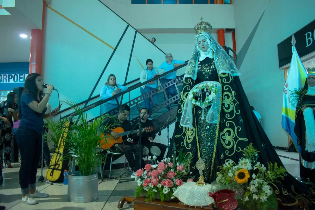 Virgen del Socorro visitó San Diego y fieles se unieron en oración