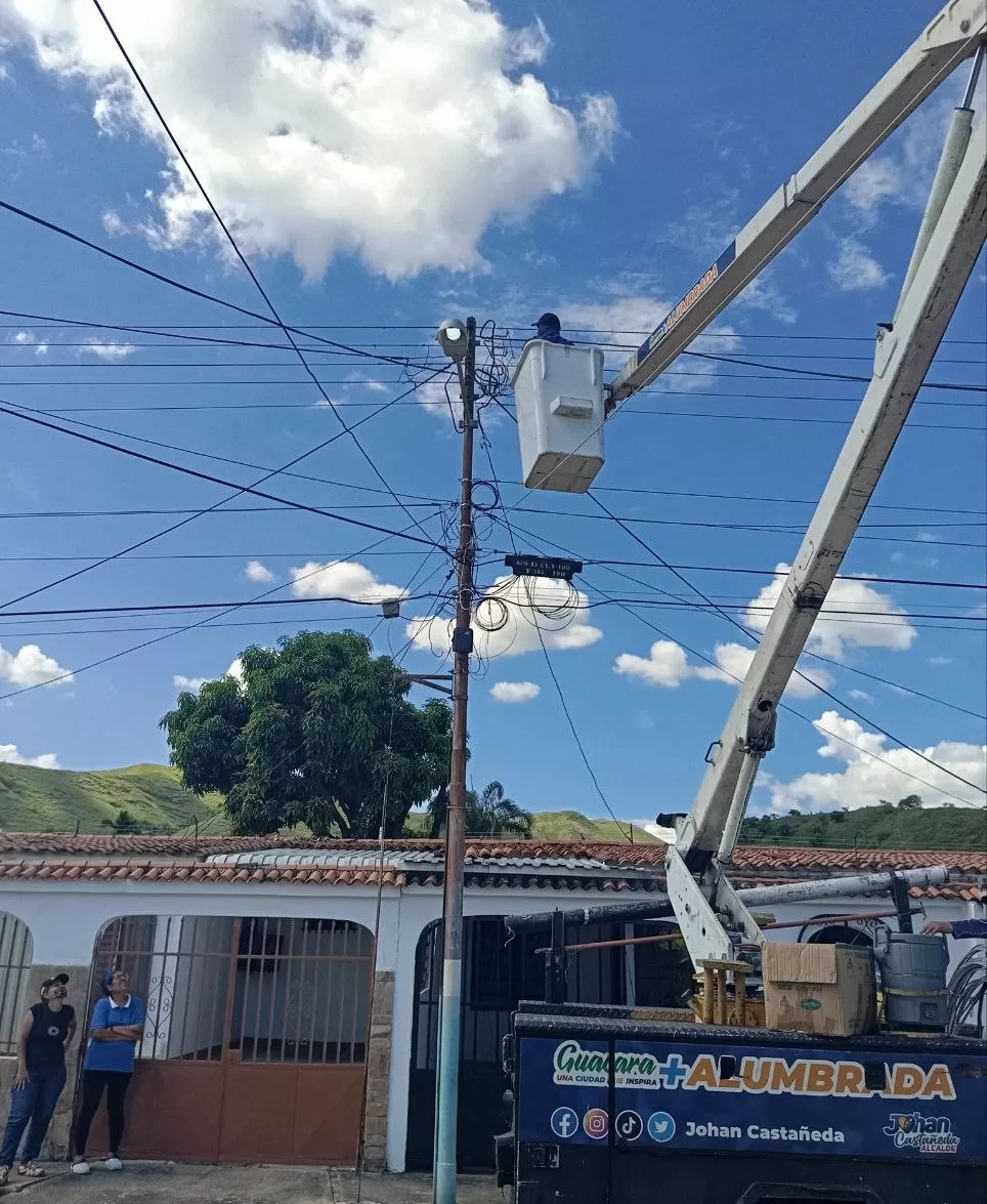 Instalaron luminarias en sector Loma Linda de Guacara