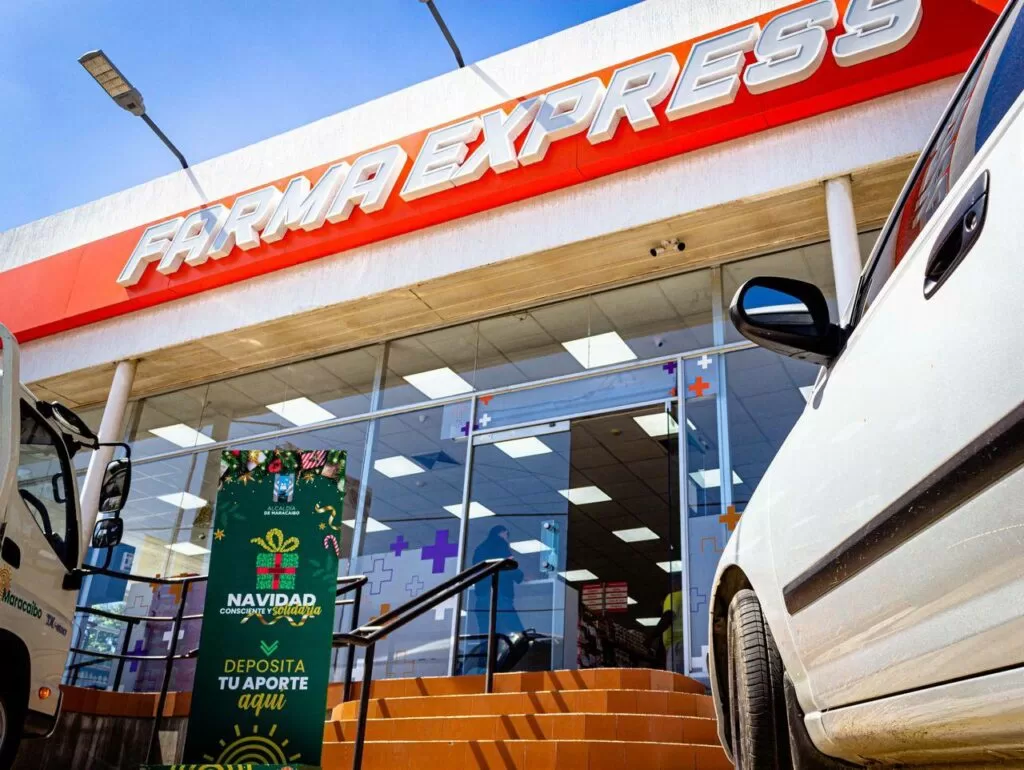 Lanzan artefacto explosivo farmacia Maracaibo