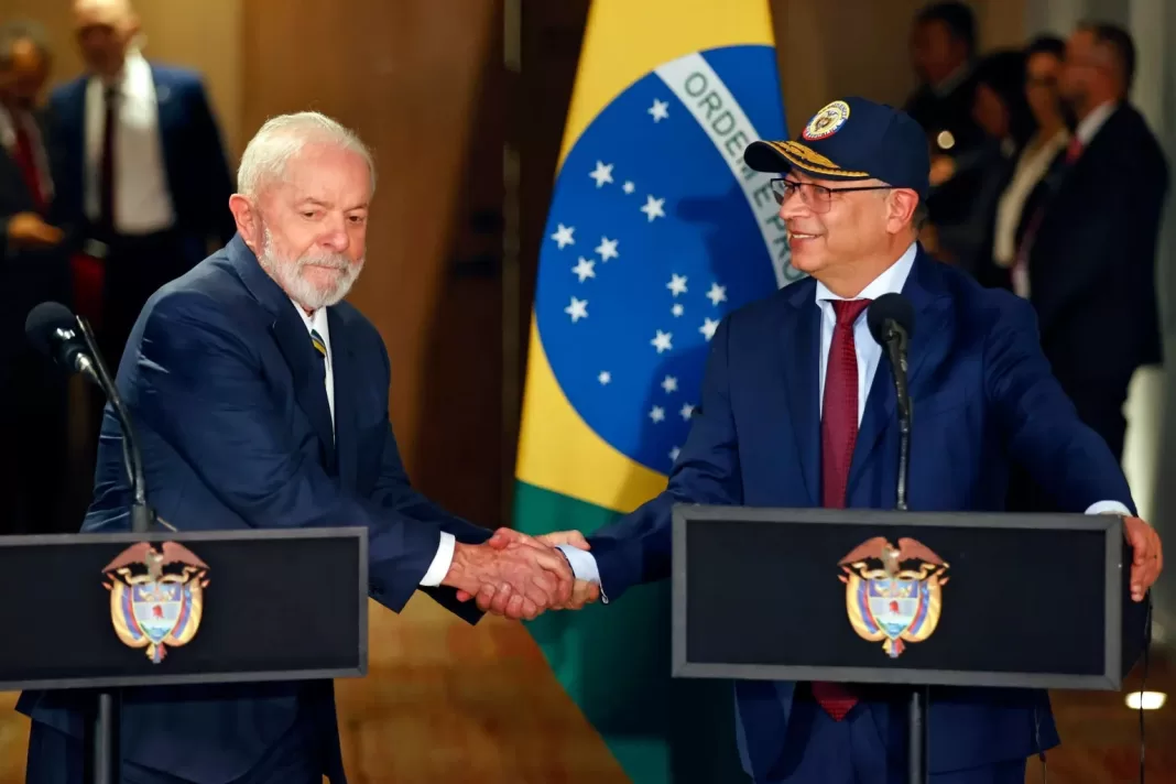 Lula sale en defensa de Gustavo Petro