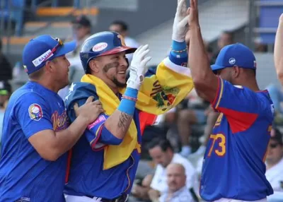 Venezuela quedó a un paso de la Superronda en Premier 12