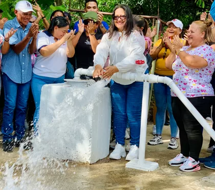 Inauguran pozo de agua en sector Las Cocuizas de Diego Ibarra