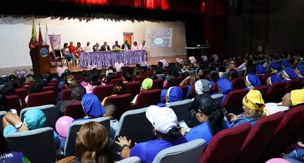 Defensor del Pueblo participó en el Foro 