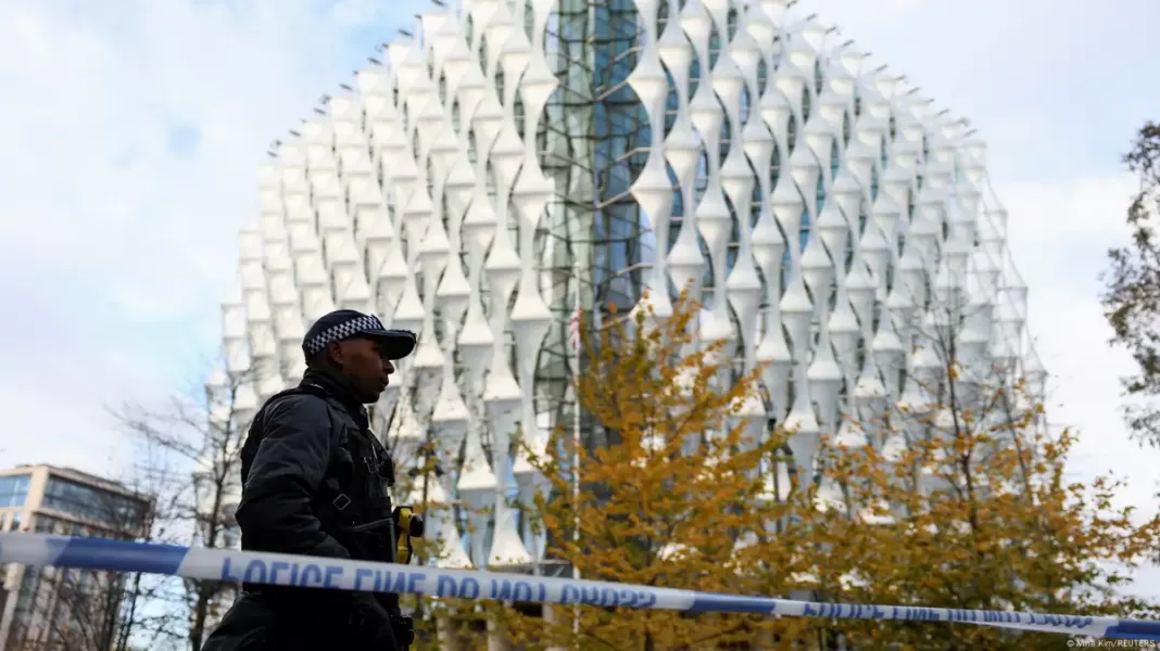 Detonaron un paquete frente a Embajada de EEUU en Londres