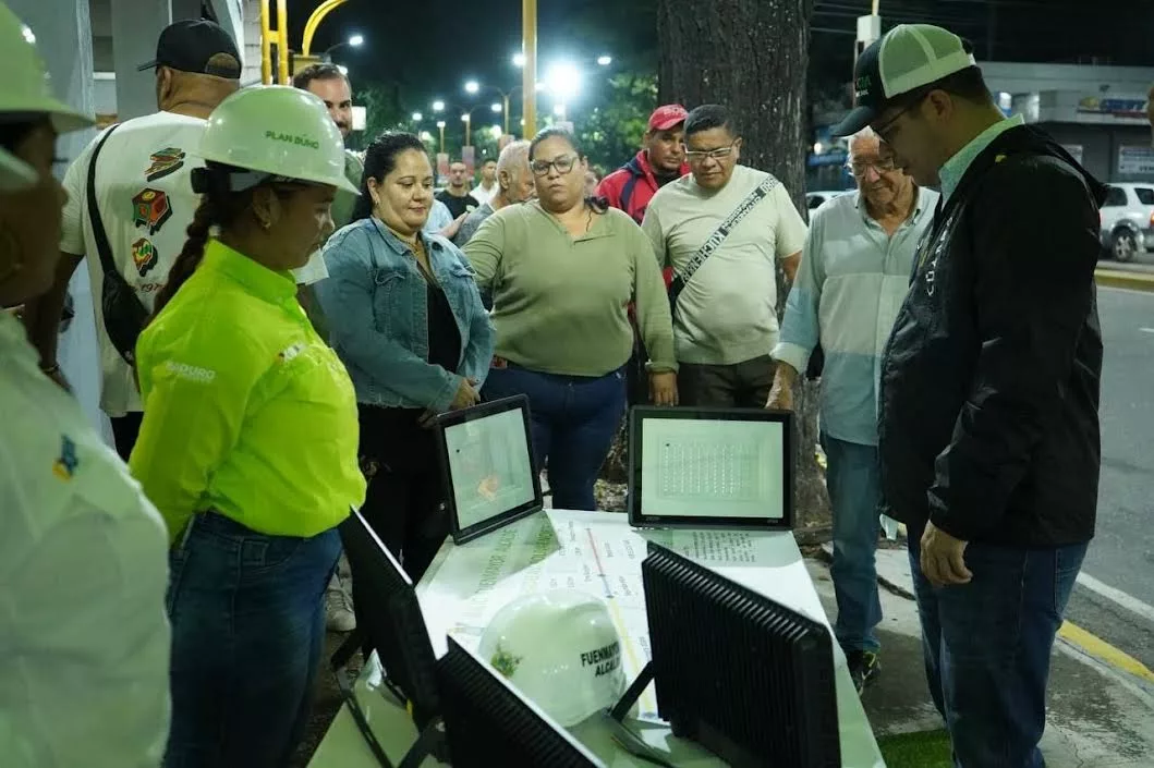 Fuenmayor culminó iluminación de la Avenida Bolívar de Valencia