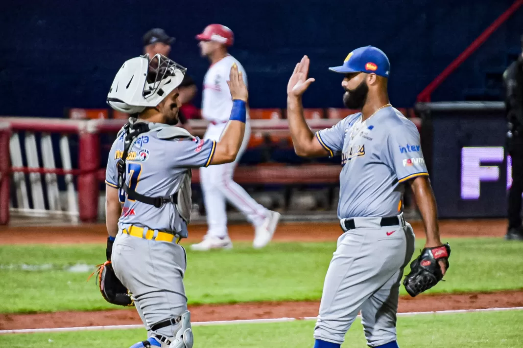 Magallanes desplumó a Cardenales en su nido