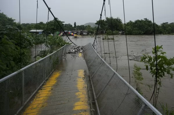 Miles de afectados tras paso de Sara por Honduras y Nicaragua