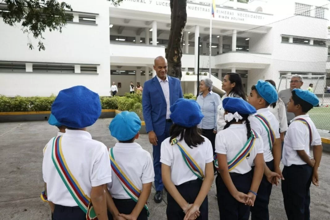 Ministro Jorge Rodríguez anunció aumento de matrícula estudiantil