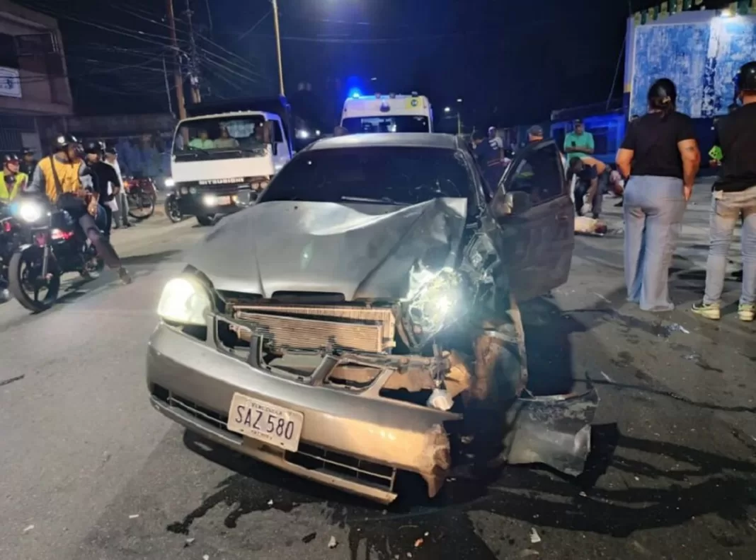 Motorizado falleció tras colisionar contra un auto