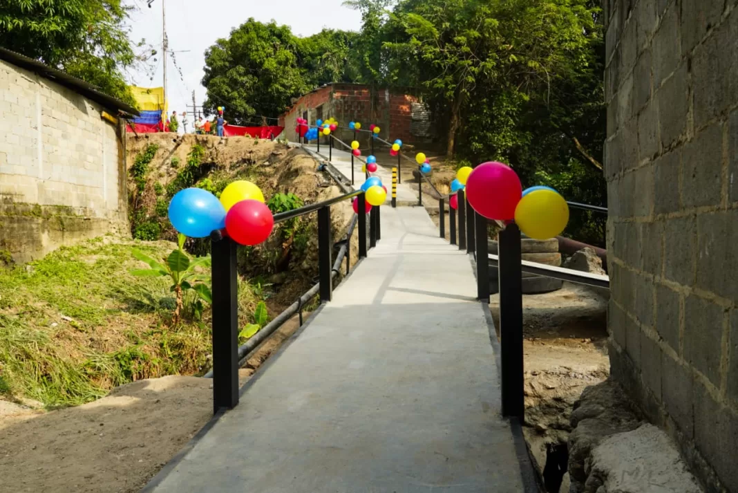 Inauguraron nueva caminería y pasarela en Colinas de Girardot