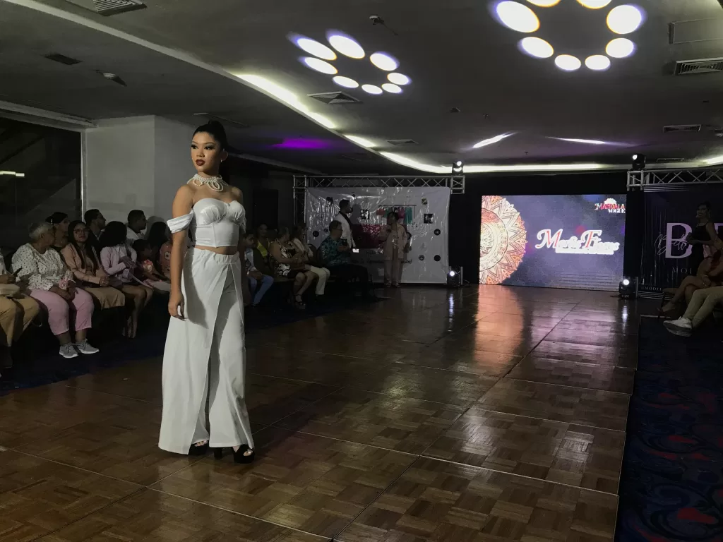 Mandala Vogue encendió la pasarela en Valencia - Radio América