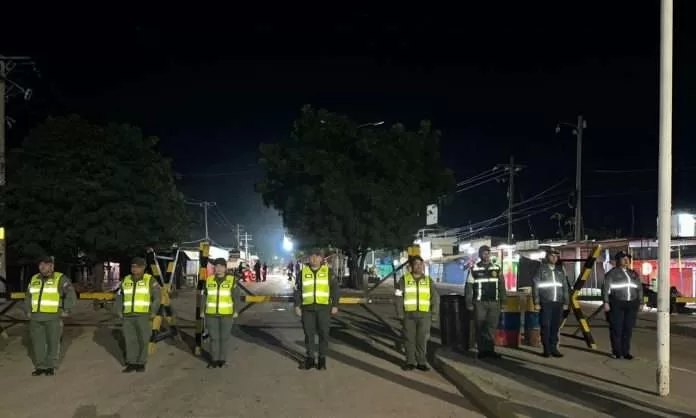 Cerrado paso fronterizo con Colombia por el estado Zulia