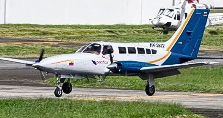 Una avión con 10 personas a bordo desaparece en el noroeste de Colombia