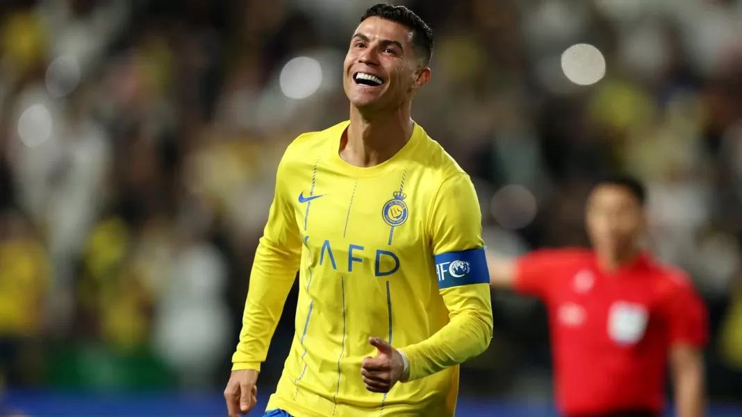 Cristiano Ronaldo firmó la renovación de oro con Al-Nassr