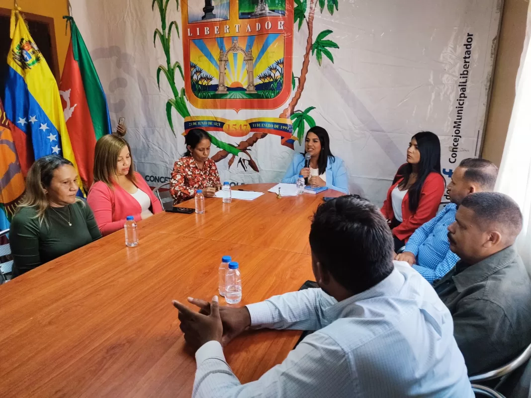 Mujeres encabezan directiva del Concejo Municipal de Libertador