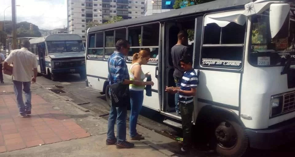 Fijan en 20 bolívares pasaje de transporte urbano en Carabobo