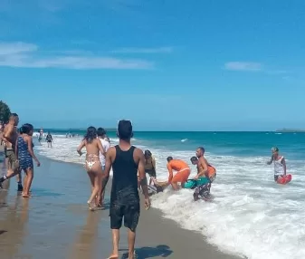 Joven de 15 años murió ahogado en playa de Puerto Cabello