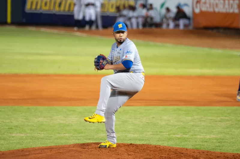 Magallanes no logró mantenerse a flote ante Águilas