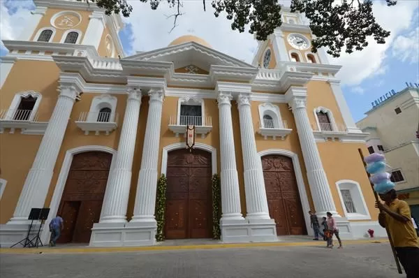 Posponen ejercicio de adoración al Santísimo Sacramento