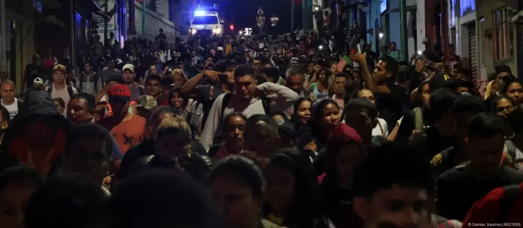 Primera caravana migrante de 2025 partió del sur de México