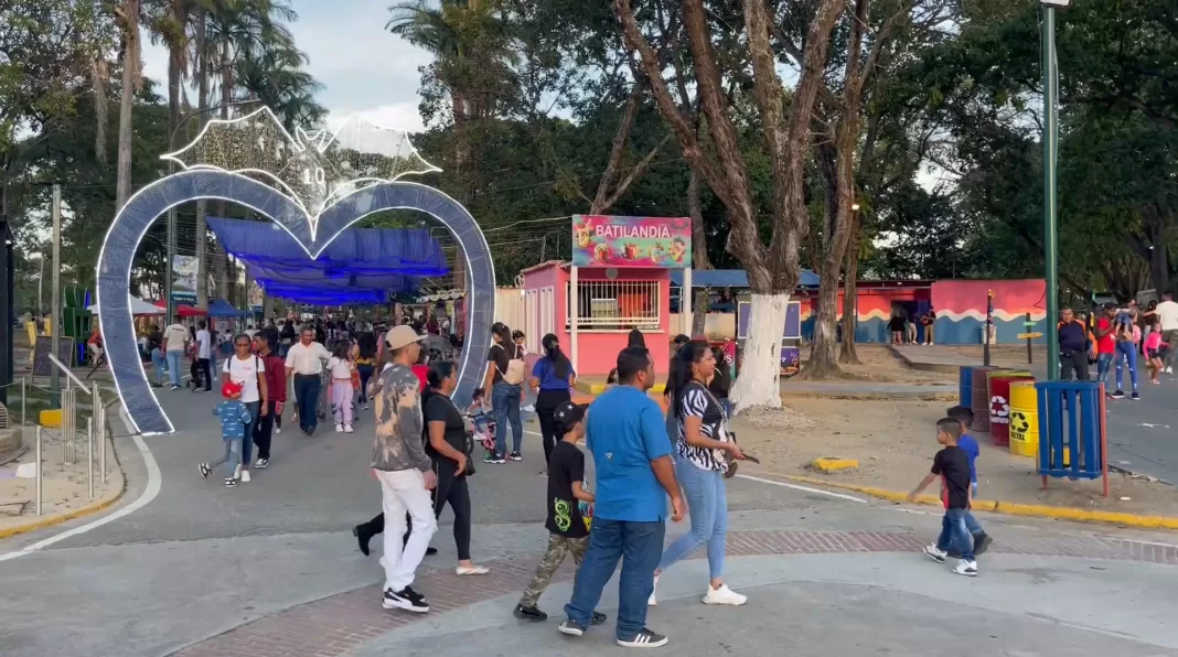 Parque Draculandia registró alta afluencia de visitantes en primer fin de semana del año