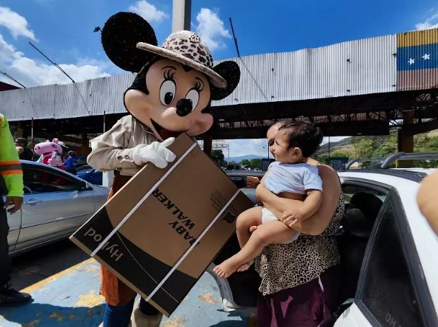 Invialca sorprendió a niños viajeros en peajes de Carabobo