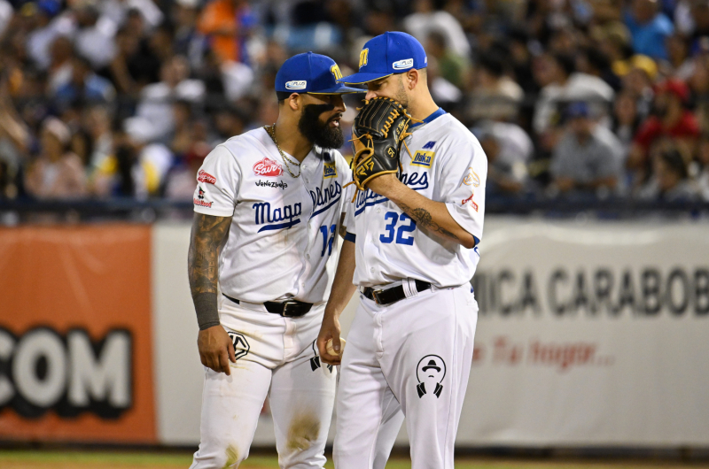 Turcos no pudieron ante Caribes en el tercero de la final