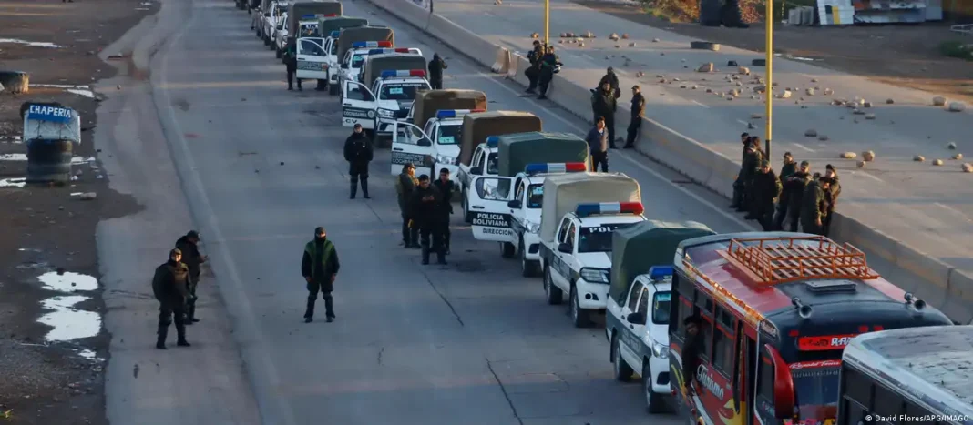 El gobierno y los sindicatos obreros y campesinos de Bolivia acordaron la abrogación del decreto que elimina la subvención a los combustibles