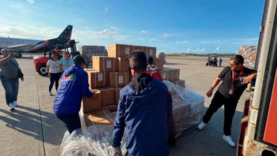 Arribó segundo cargamento de insumos médicos para pacientes con hemodiálisis