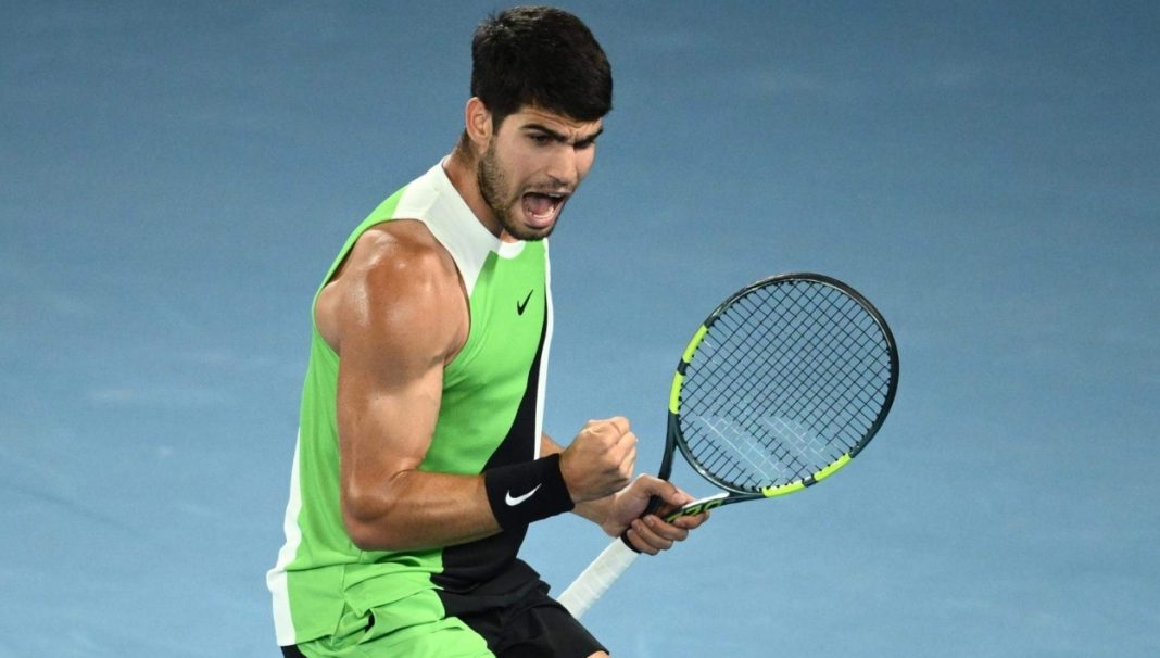 Carlos Alcaraz rompe su techo en Australia y se citará con Zverev en semifinales