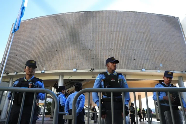 Congreso de Honduras remite al CNE decreto para escrutinio total de votos