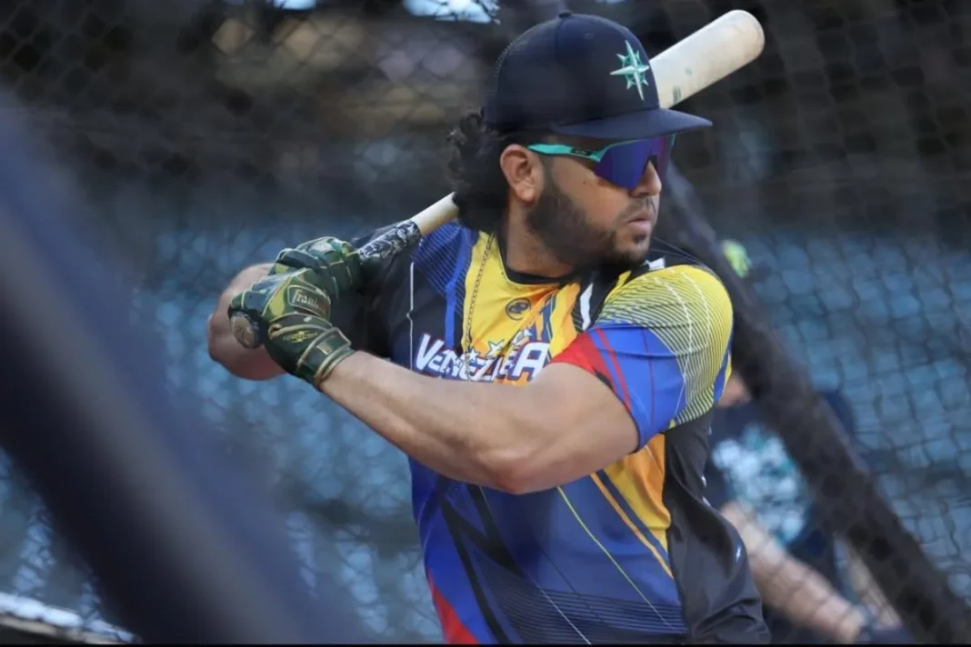 Cuatro equipos muestran interés por el venezolano Eugenio Suárez