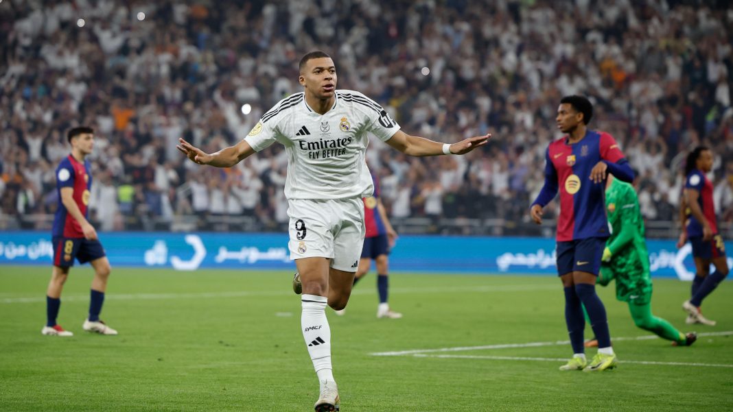 Mbappé viajaría para la final de la Supercopa