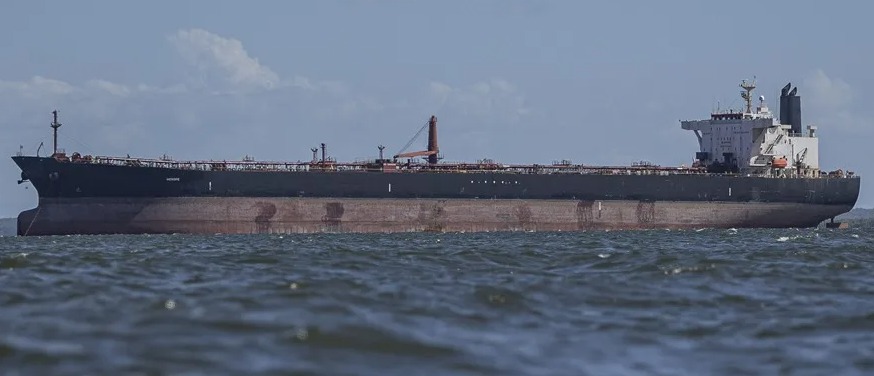 Rusia envió un submarino para escoltar el petrolero que EE.UU. trata de confiscar en Venezuela