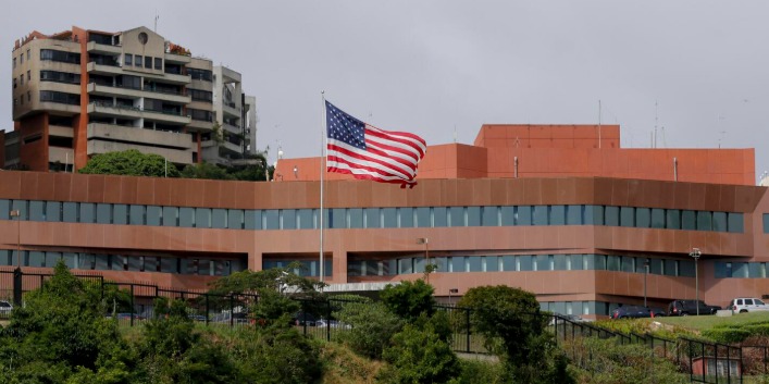 Delcy Rodríguez apuesta a la diplomacia con EE.UU. y estudia la apertura de embajadas