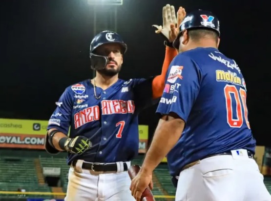 Caribes dio golpe crítico a los Bravos