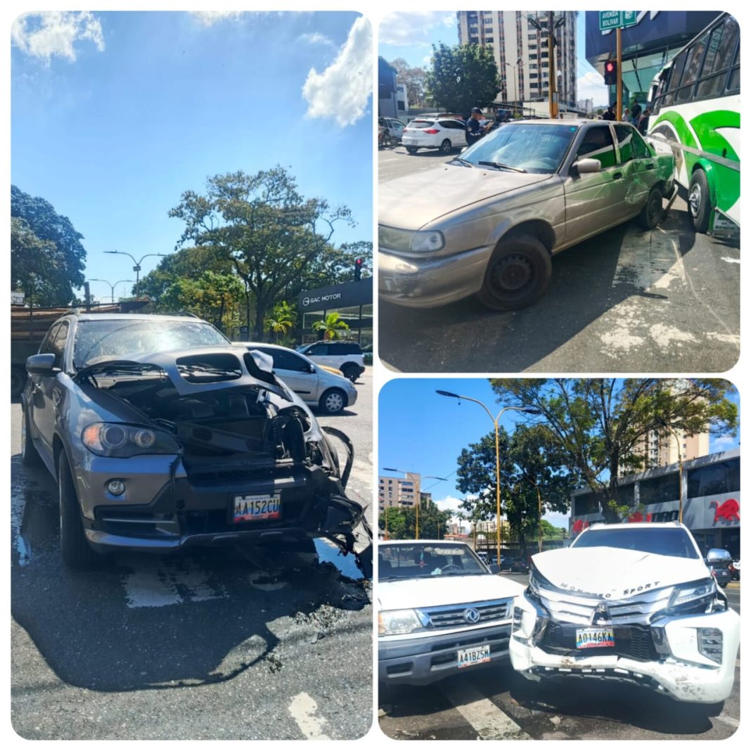 Colisión múltiple dejó 11 lesionados al norte de Valencia