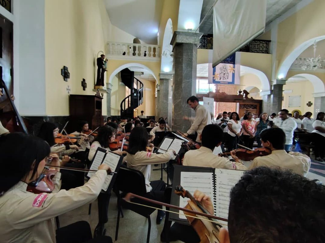Orquesta Sinfónica del Consermuca realizó su primera presentación de 2026