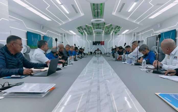 Corpoelec evalúa estratégicas para fortalecer el sistema eléctrico