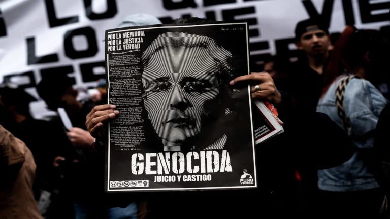 absolución Álvaro Uribe