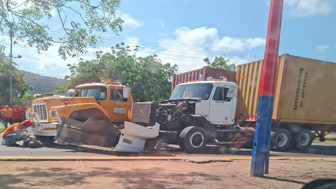 Falleció motorizado del incidente con gandolas en Puerto Cabello