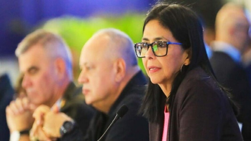 Presidente encargada aseguró que “sin temor alguno” llevan proceso de diálogo con EE.UU.